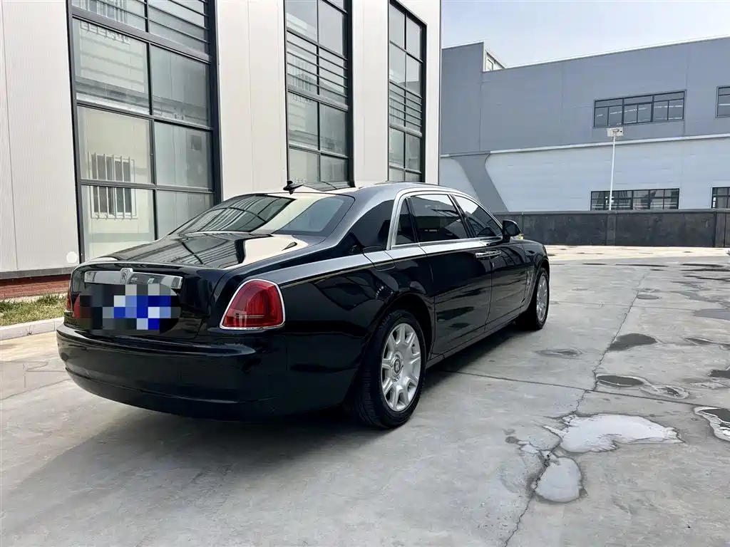 Rolls-Royce Ghost 2014 6.6T Extended Edition фото 12