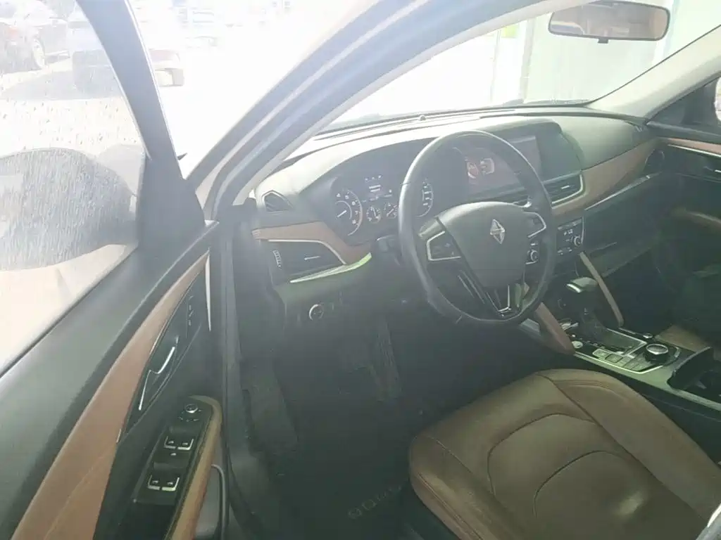 Borgward BX7 2018 2018 28T 2WD Quality Enjoy 5-Seater China V