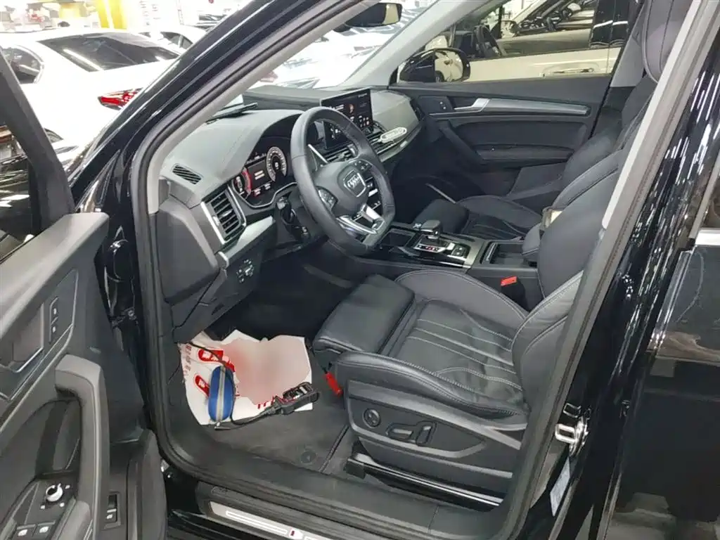 Audi Q5L 2022 Facelift 40T Luxury Dynamic фото 15