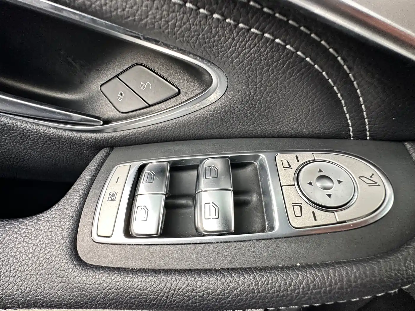 Mercedes-Benz GLC 2018 Facelift GLC 200 4MATIC фото 5