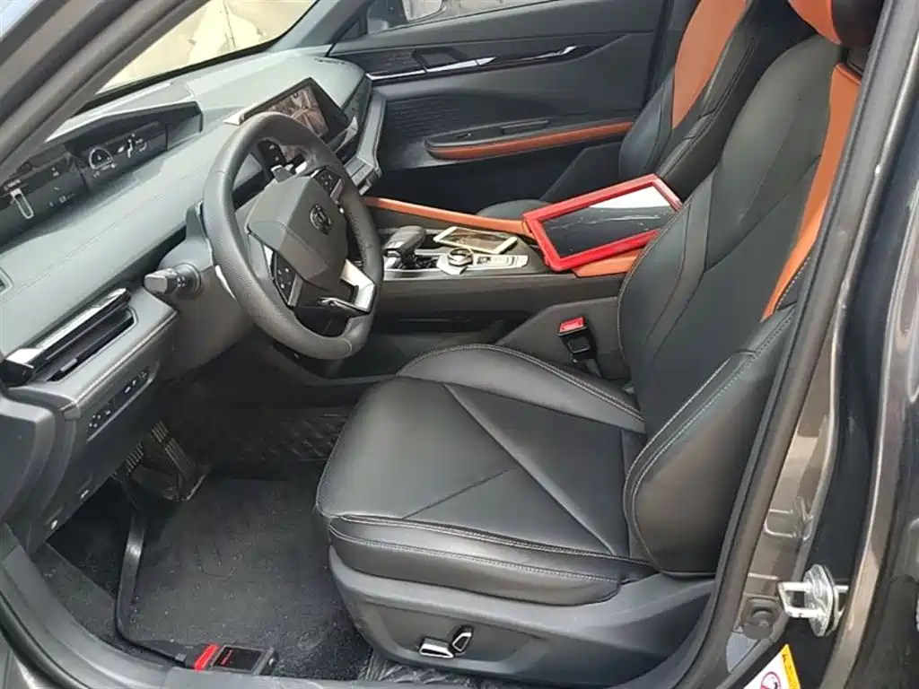 CHANGAN UNI-V