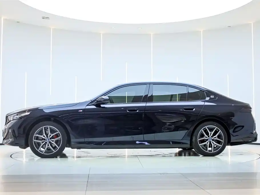 BMW i5 2024 eDrive 35L M Sport Package фото 8