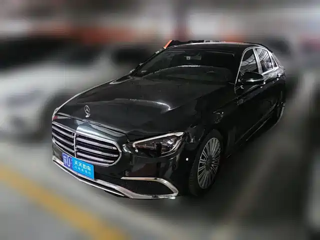 Mercedes-Benz E-Class 2017 E 300 L Luxury — фото 1