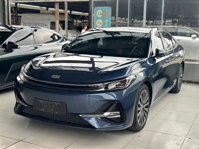Geely Galaxy A7 EM-i 150km, Starship