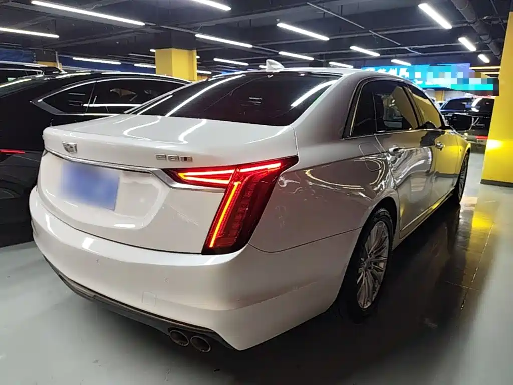 Photo 7 - Cadillac CT6