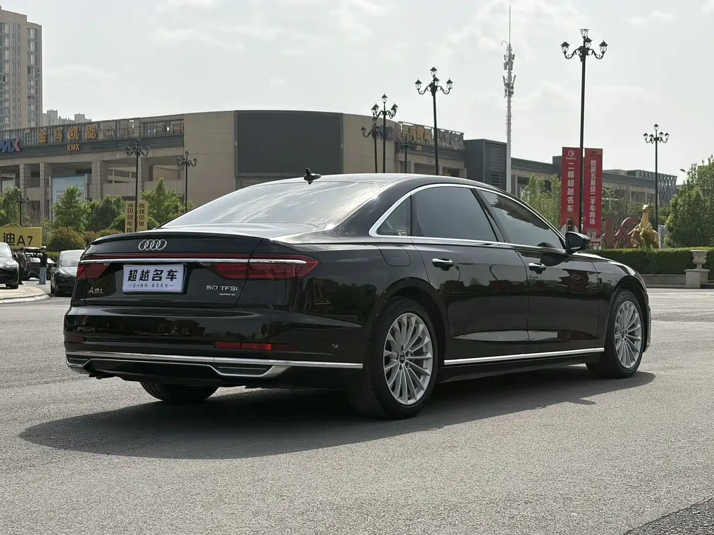 Audi A8 2022 A8L 50 TFSI quattro Comfort Collector's Edition фото 9