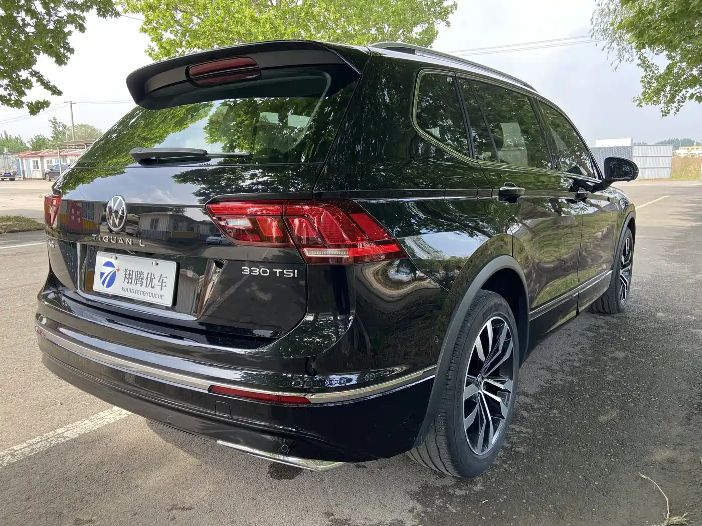 Volkswagen Tiguan L 2021 330TSI Automatic 2WD R-Line Premium фото 4