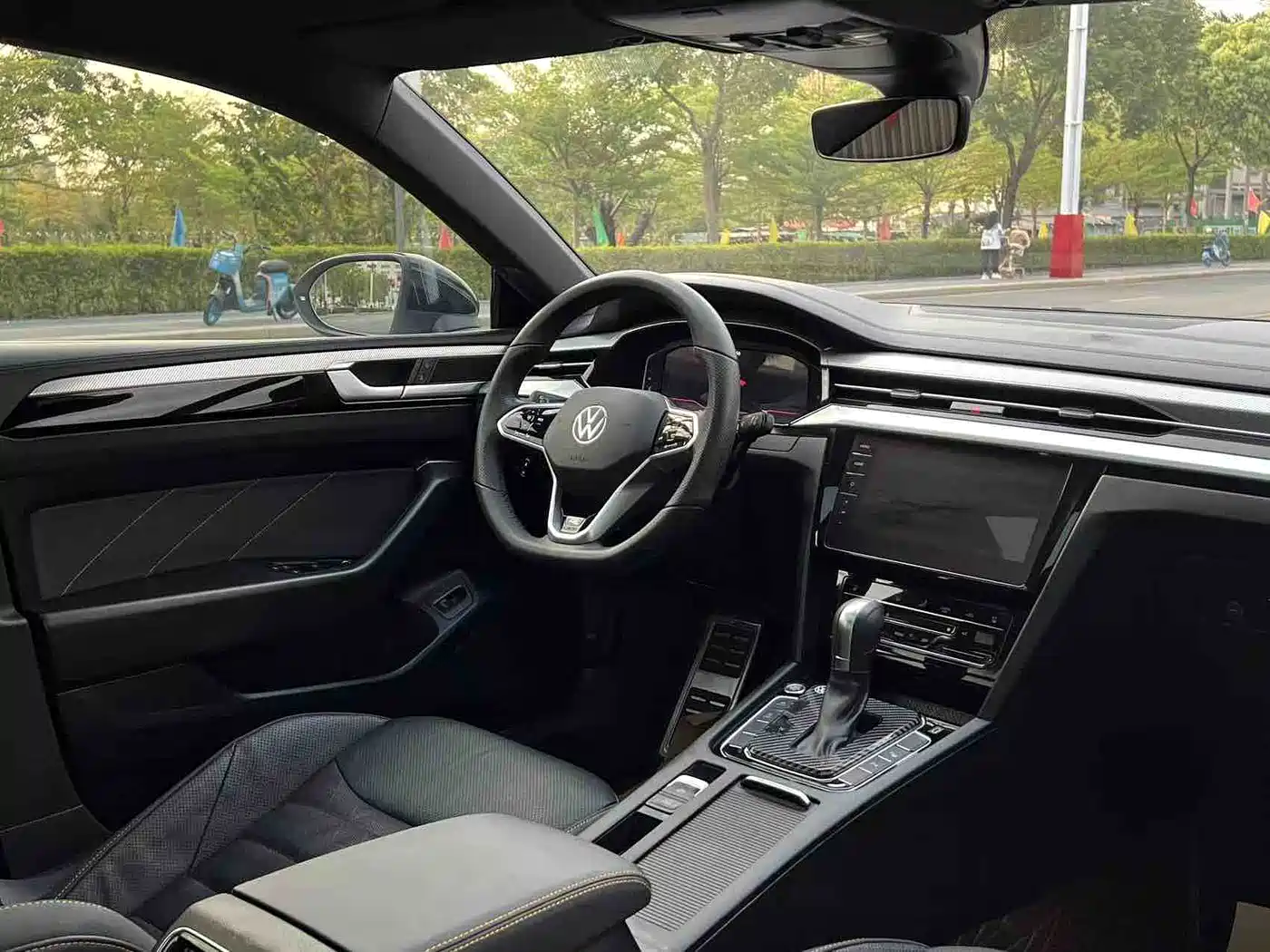 Volkswagen FAW-Volkswagen CC 2021 380TSI Eye-catching Edition фото 13