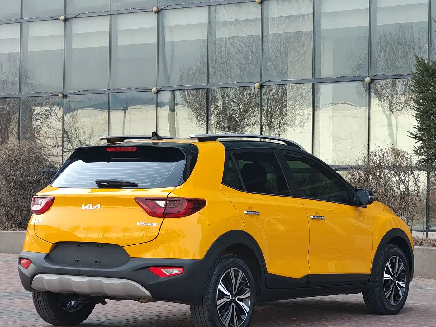 Kia KX1 2021 1.4L CVT Fun Sunroof Version фото 6