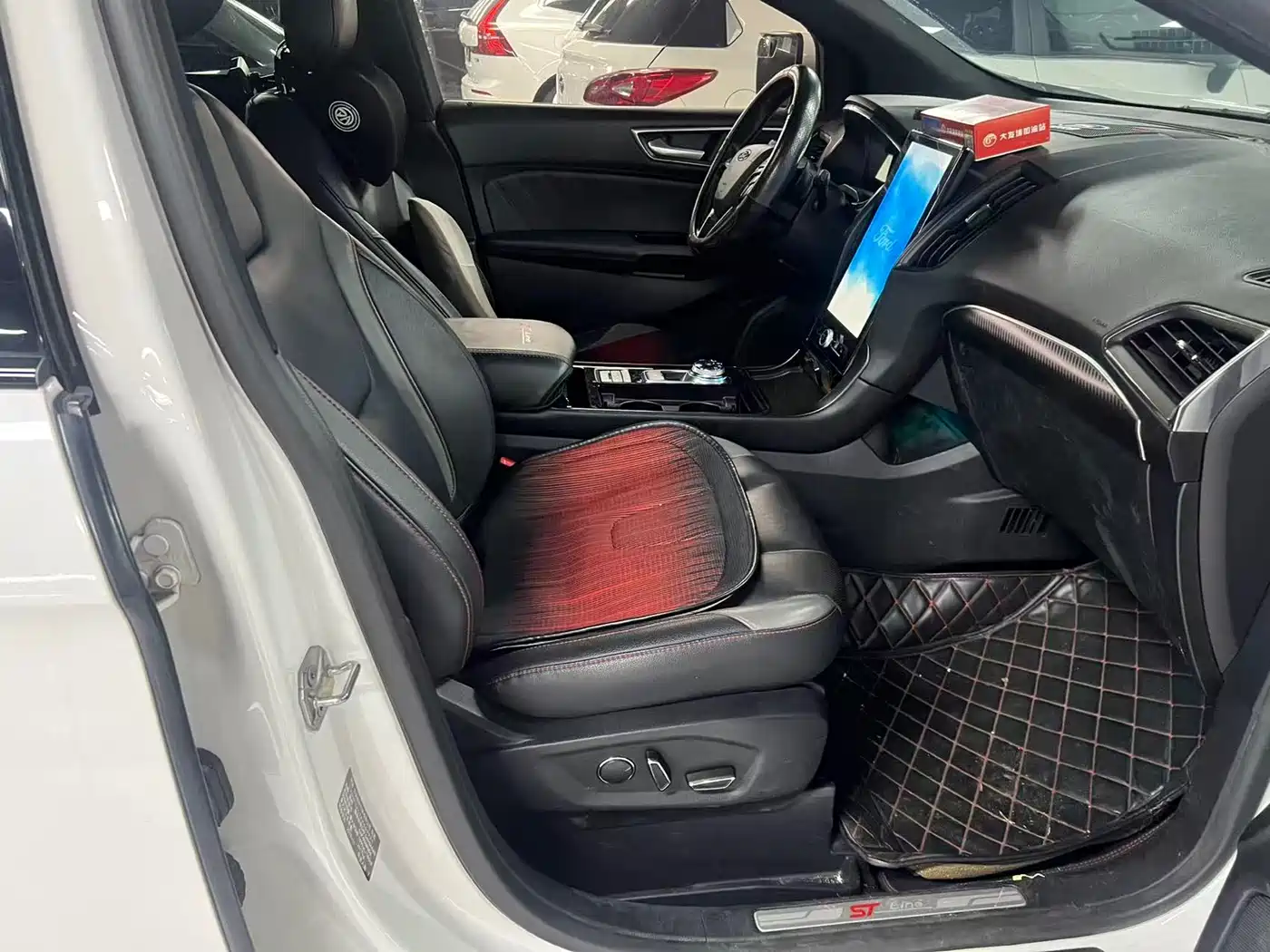 Ford Edge 2020 EcoBoost 245 AWD ST-Line 7-Seater фото 9