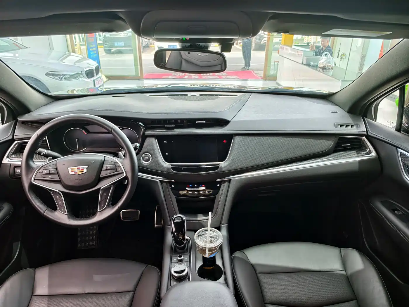 Cadillac XT5 2024 2.0T AWD Luxury (Hummingbird Edition) фото 6