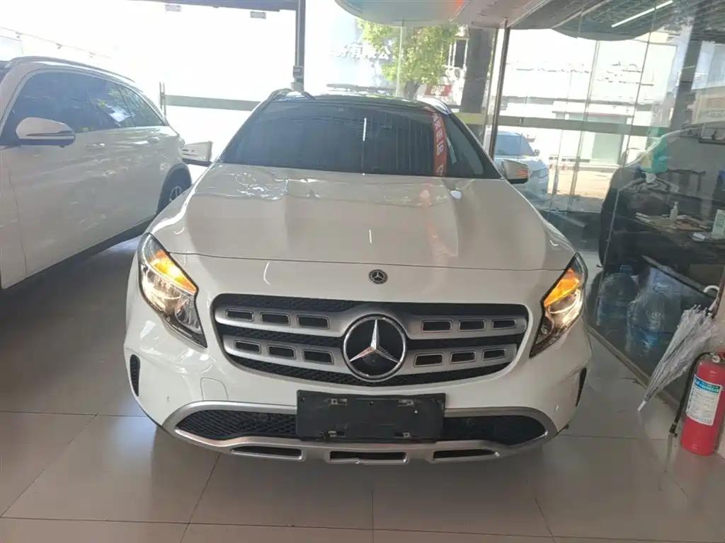 Mercedes-Benz GLA 2019 GLA 200 Dynamic фото 3