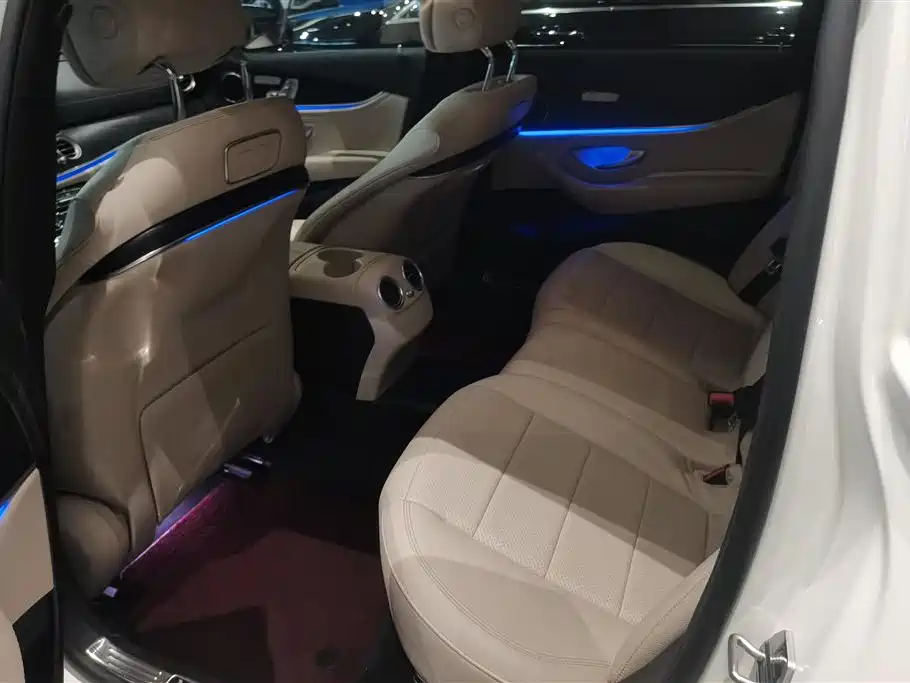 Mercedes-Benz E-Class 2016 E 300 L Sport Fashion Type фото 11
