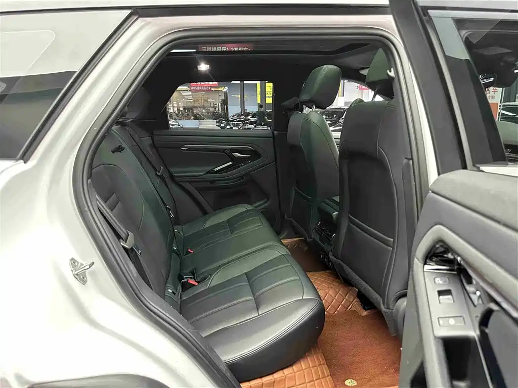 Land Rover Range Rover Evoque 2020 Model 249PS R-DYNAMIC S Gloss Black Sport Edition фото 8