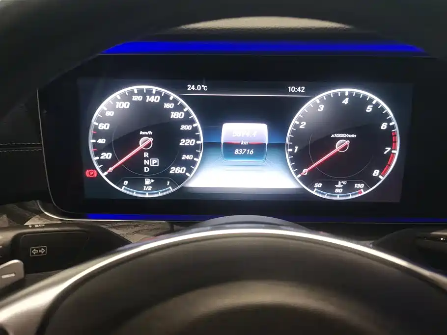 Mercedes-Benz E-Class 2016 E 300 L Sport Fashion Type фото 14