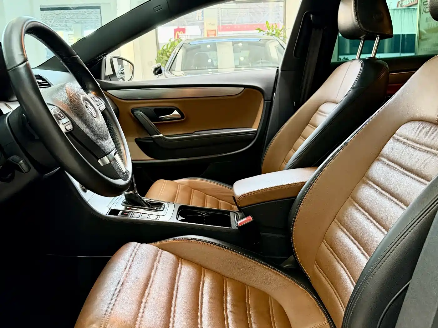 Volkswagen FAW-Volkswagen CC 2013 1.8TSI Luxury фото 4