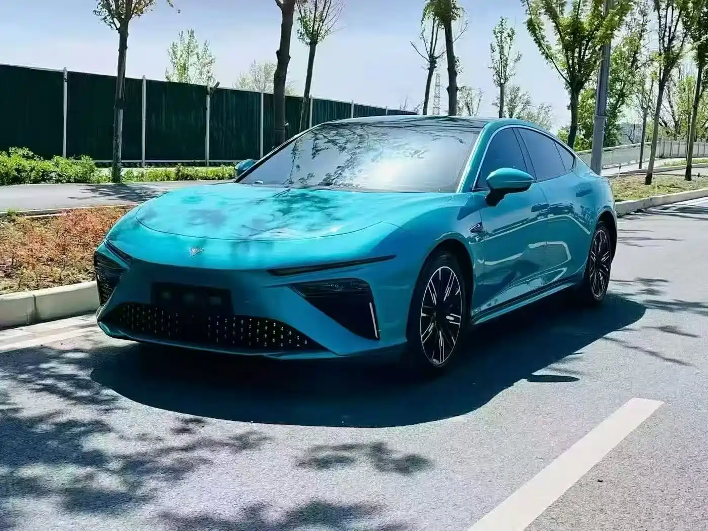 Nezha Auto Nezha S 2022 Model Extended Range 1160km RWD Medium Edition