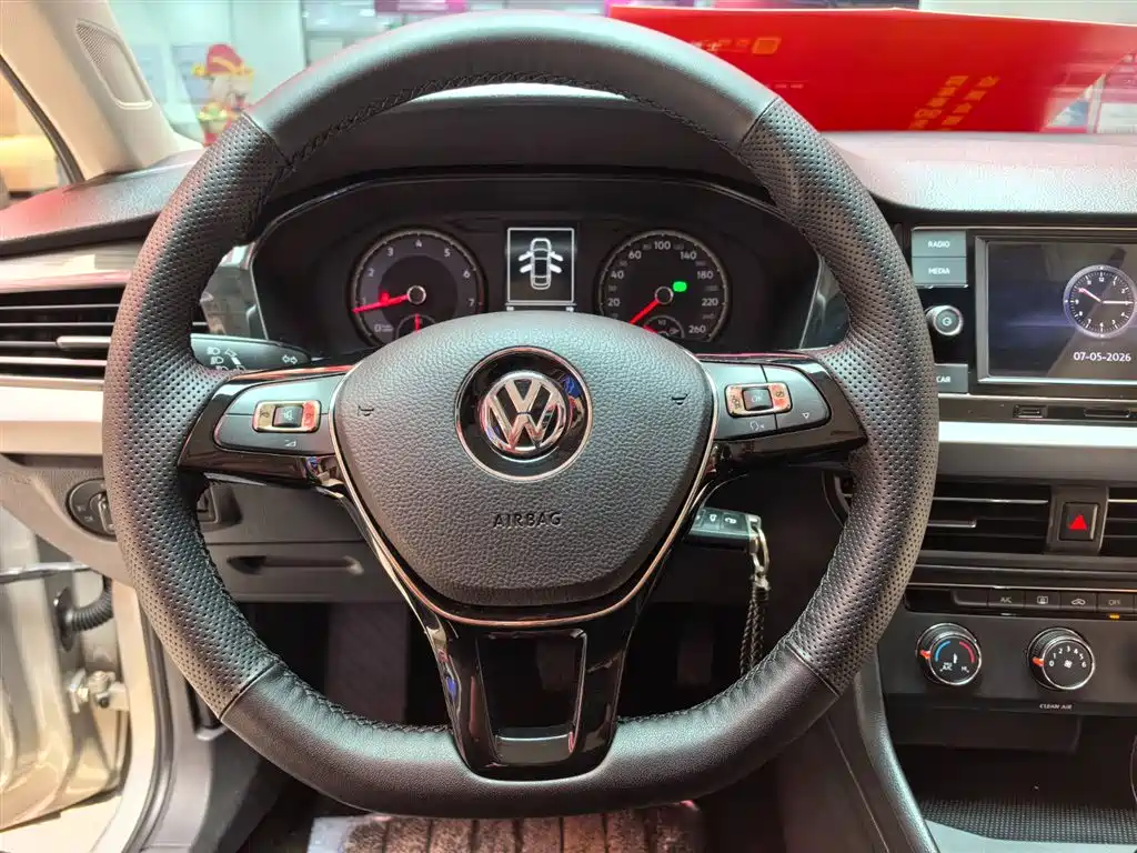Volkswagen Lavida 2019 1.5L Automatic Comfort Edition China VI фото 12