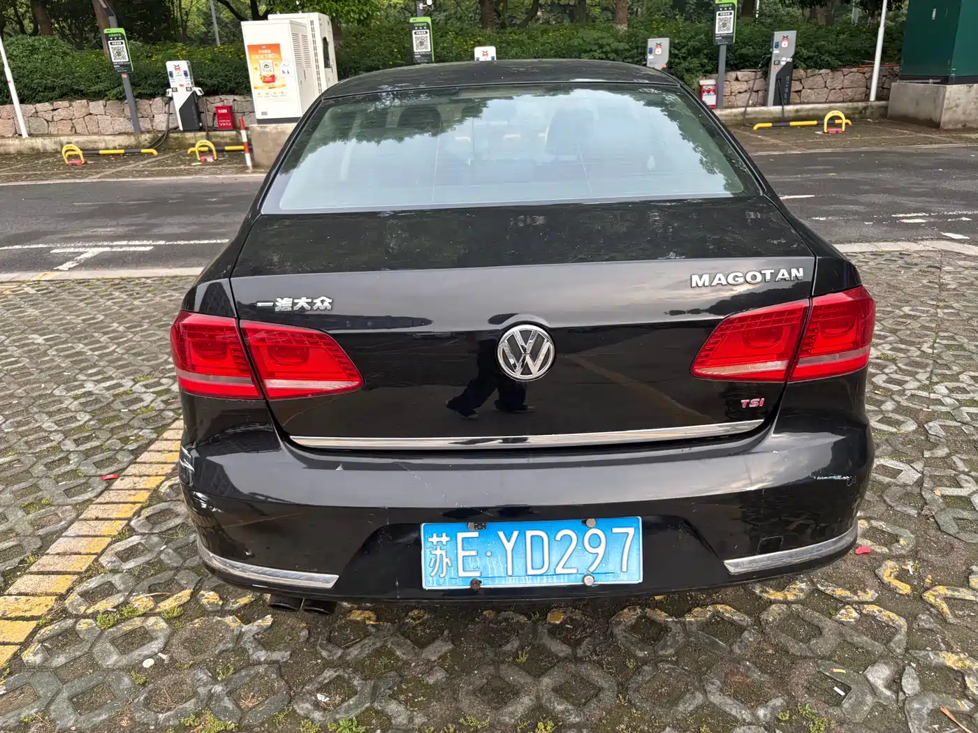 Volkswagen Magotan 2012 Facelift 2.0TSI Luxury фото 6