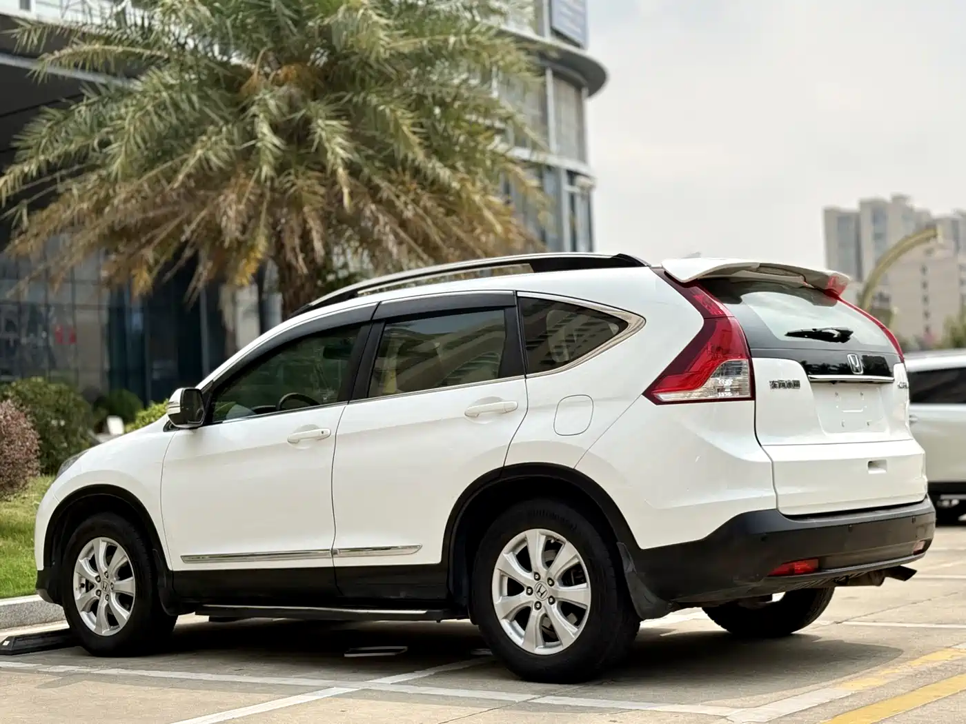 Honda CR-V 2012 2.0L 2WD Urban Edition фото 17