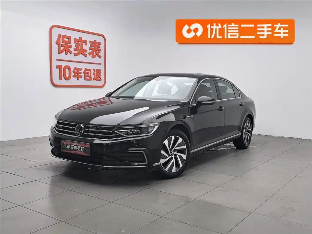 VOLKSWAGEN MAGOTAN GTE PLUG IN HYBRID