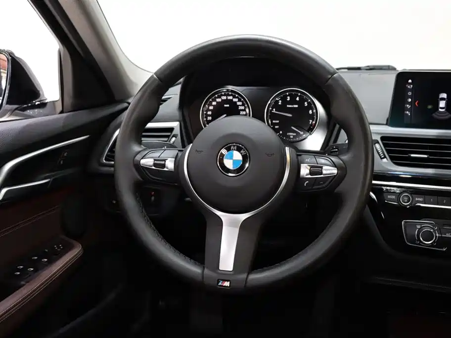 BMW 1 Series 2020 Model 120i M Sport Package фото 13