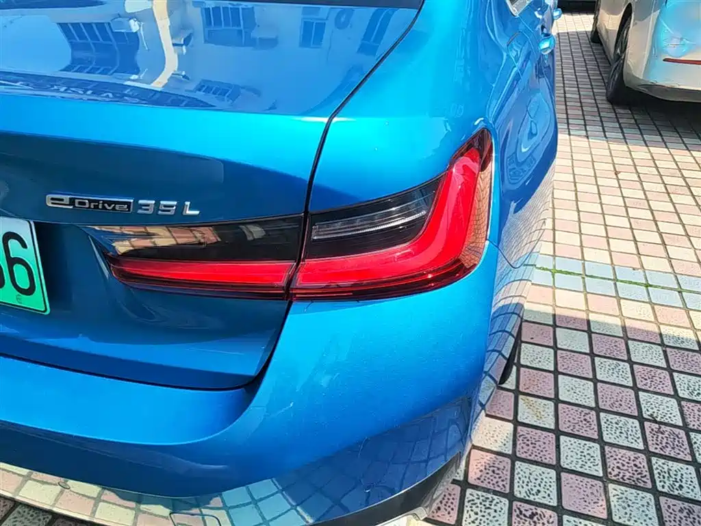 BMW i3 2022 eDrive 35 L фото 8