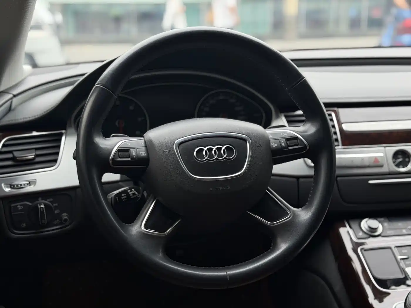 Audi A8 2016 A8L 45 TFSI quattro Comfort фото 14
