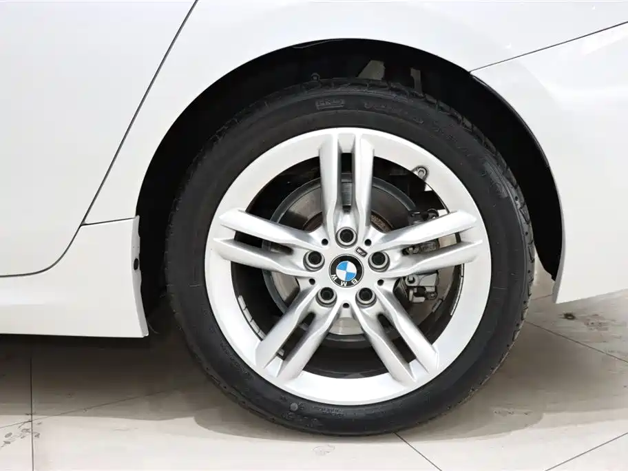 BMW 1 Series 2020 Model 120i M Sport Package фото 20