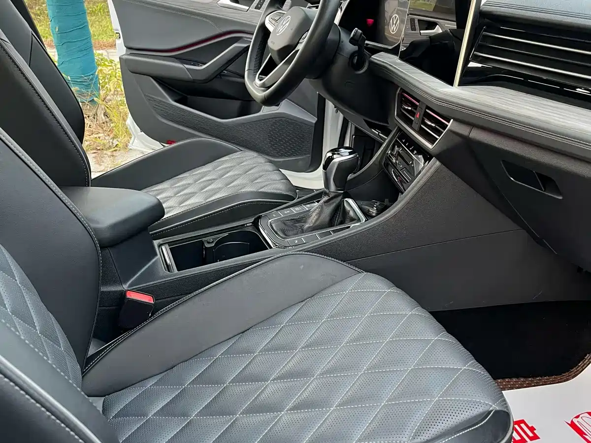 Volkswagen Sagitar 2023 Model Year 200TSI DSG Surpass Edition фото 9