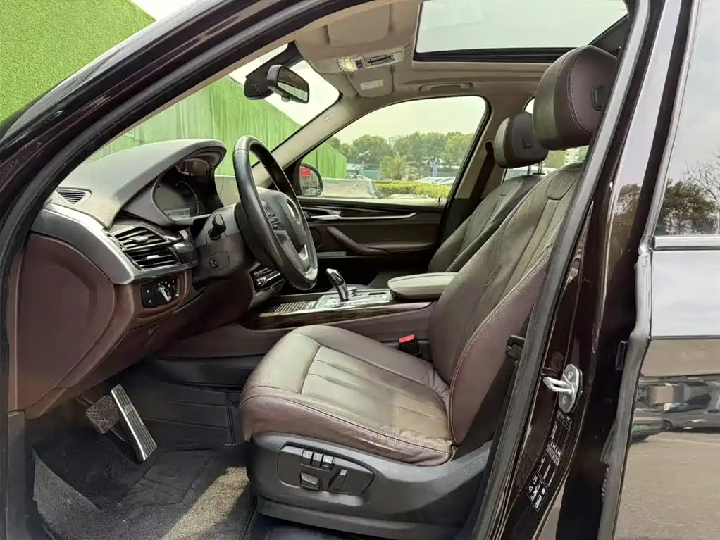 BMW X5 (Import) 2017 xDrive28i фото 7
