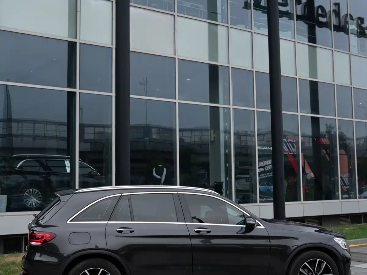 Mercedes-Benz GLC 2021 GLC 300 L 4MATIC Sporty фото 3