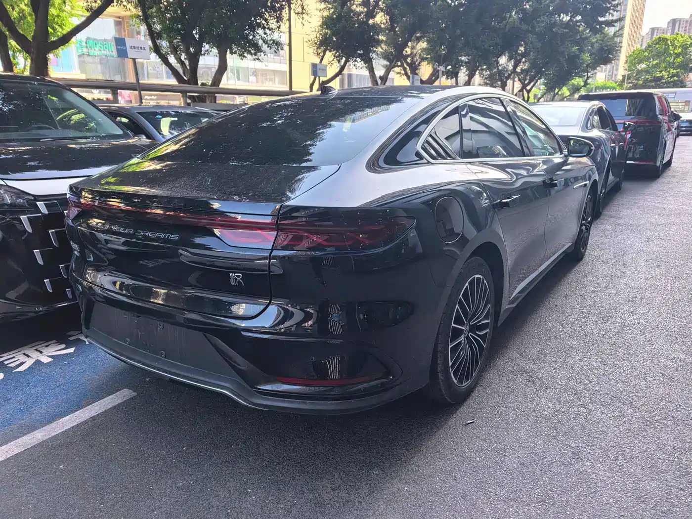 BYD HAN