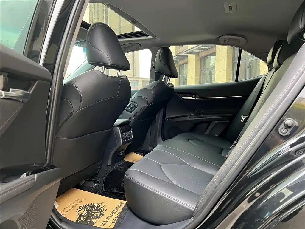 Toyota Camry 2021 2.0G Luxury Edition фото 7