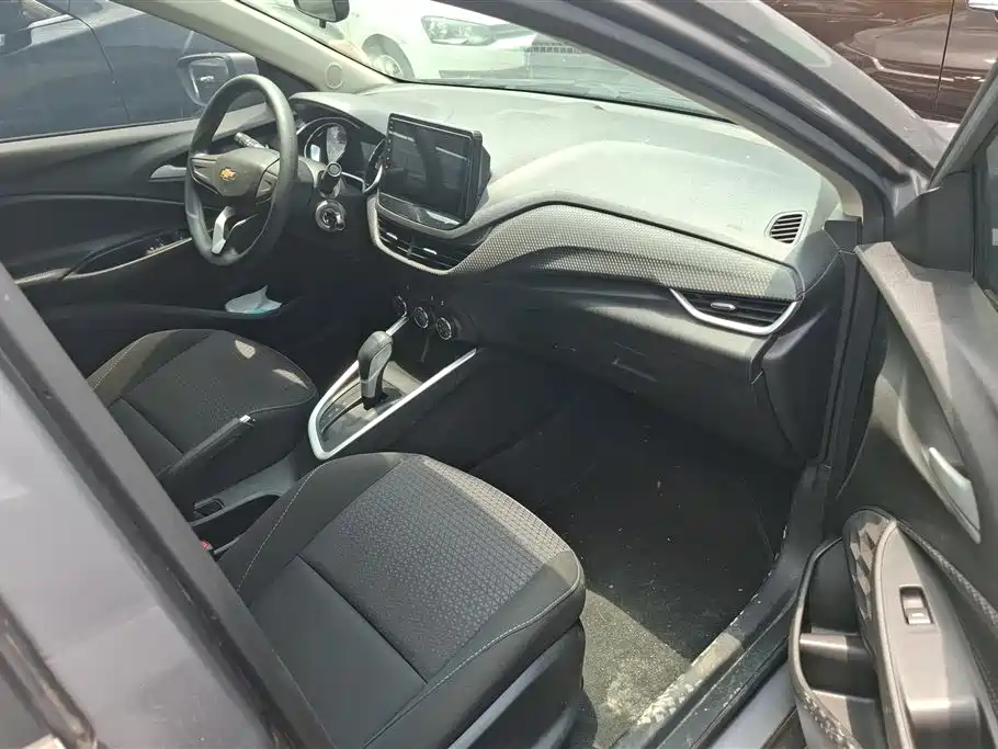 Chevrolet Cavalier 2021 325T Auto Joy Edition фото 8