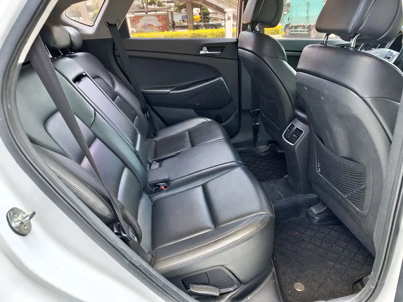Hyundai Tucson 2015 1.6T Dual Clutch 2WD Smart фото 8
