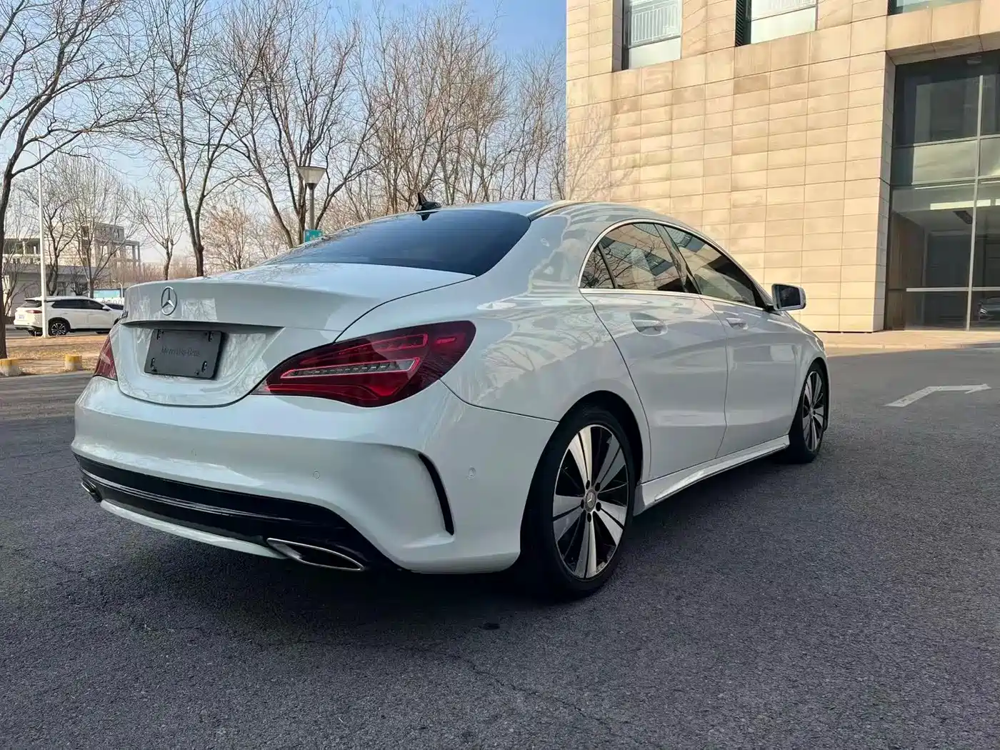 Mercedes-Benz CLA (Import) 2018 CLA 200 Fashion Edition фото 4