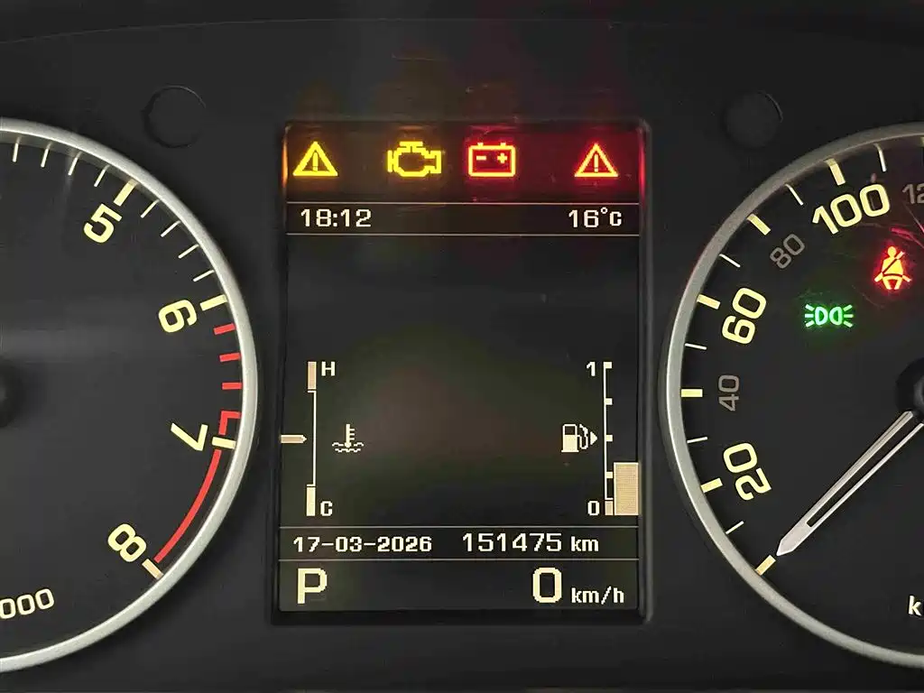 Land Rover Discovery 2013 5.0 V8 HSE фото 16