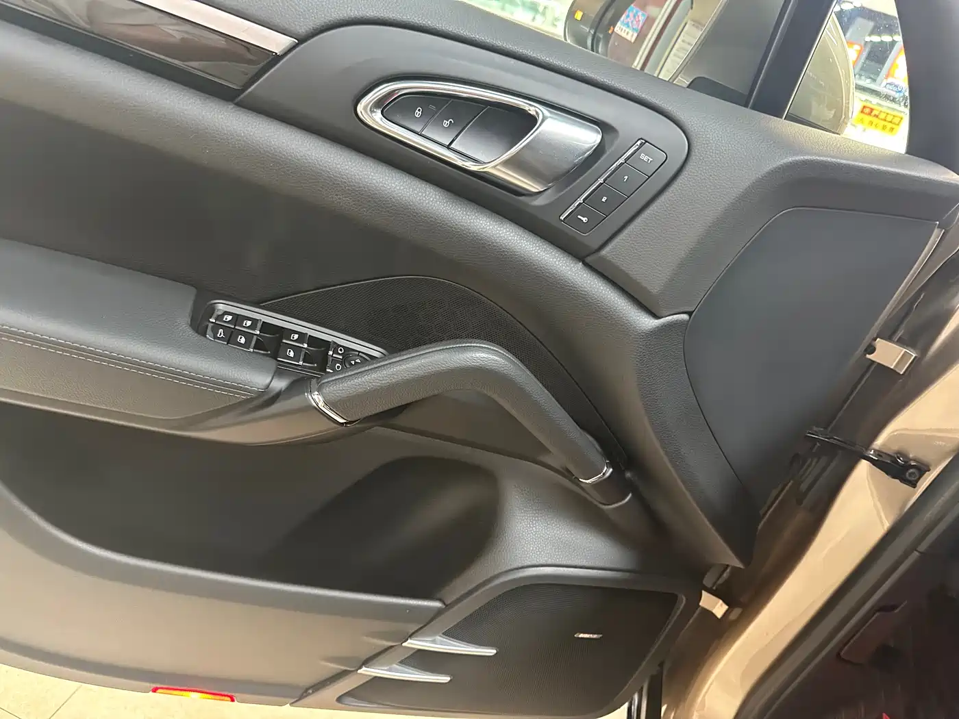 Porsche Cayenne 2016 Cayenne Platinum Edition 3.0T фото 10