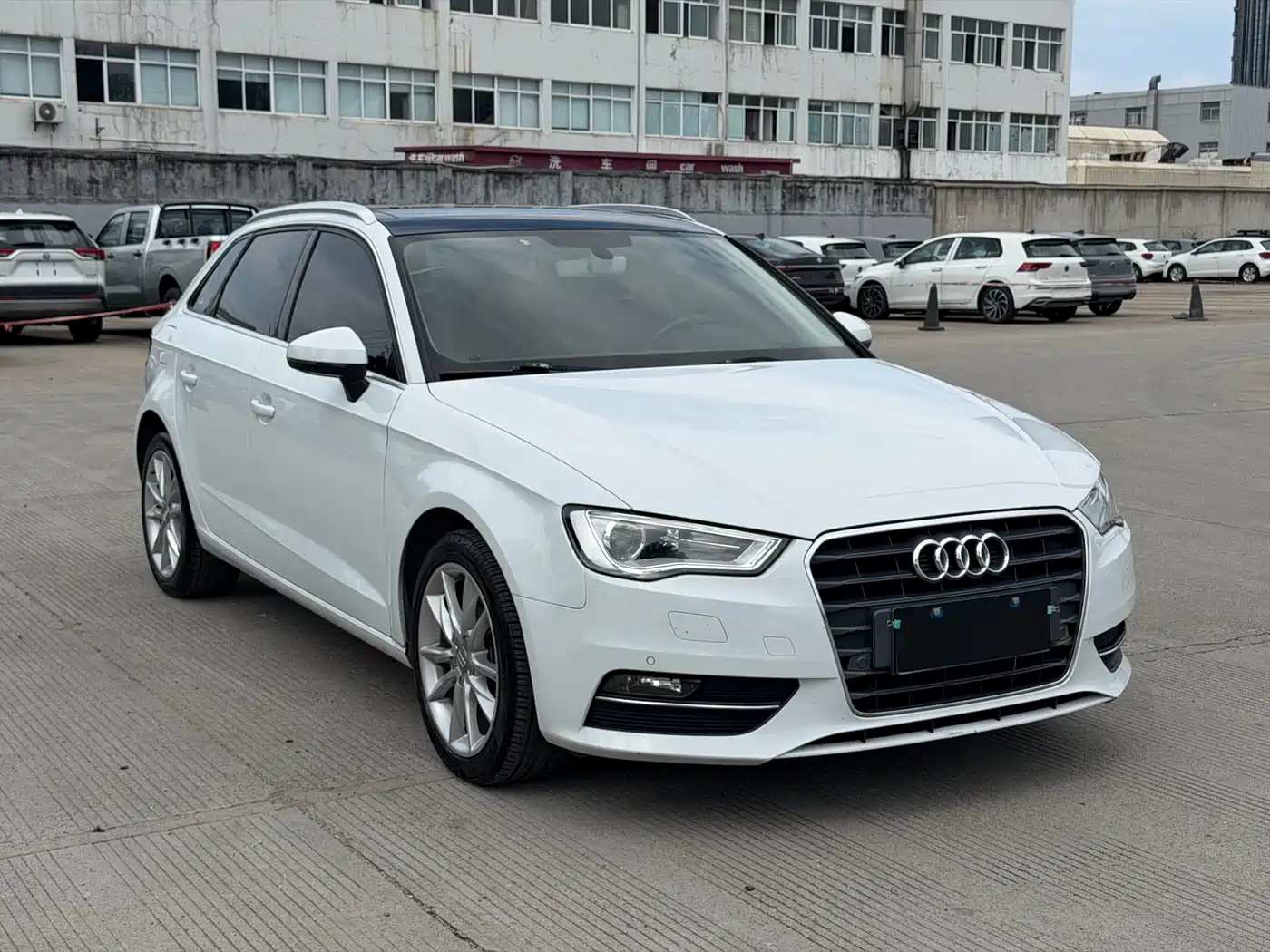 Audi A3 2016 Sportback 35 TFSI Style фото 3