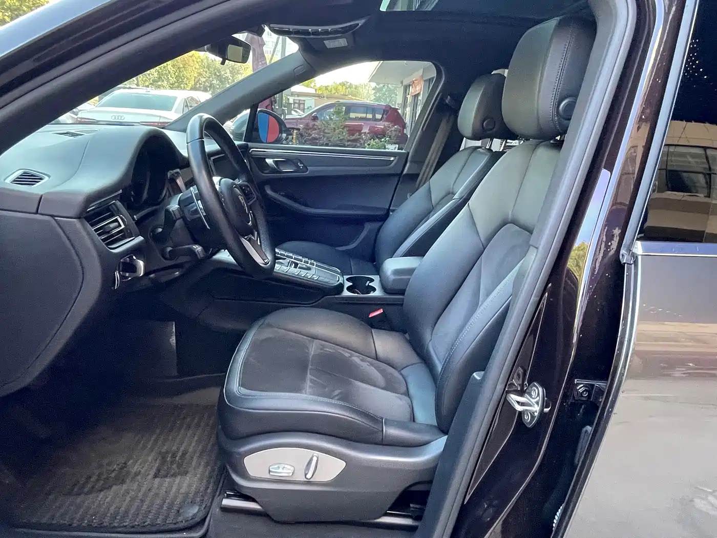 Porsche Macan 2018 Macan 2.0T фото 13