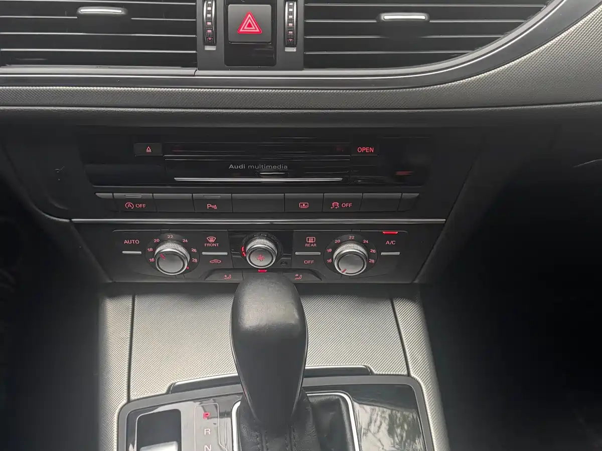 Audi A6L 2018 30th Anniversary TFSI Progressive фото 10