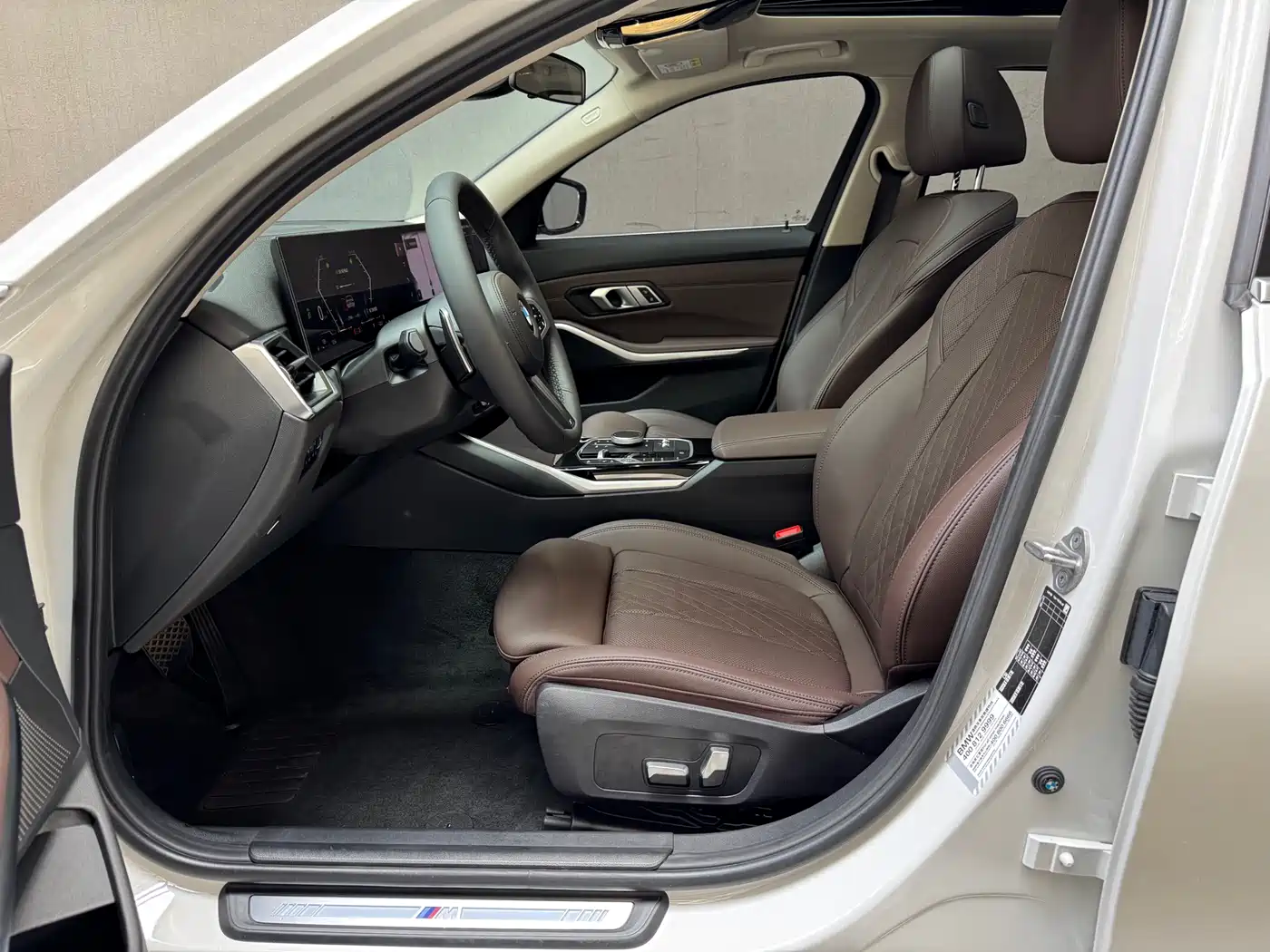 BMW 3 Series 2023 320Li M Sport Package фото 6