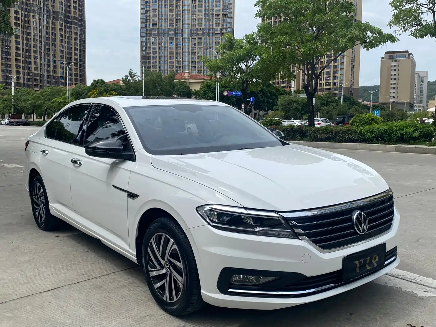 Volkswagen Lavida 2022 280TSI DSG Comfort Edition фото 3