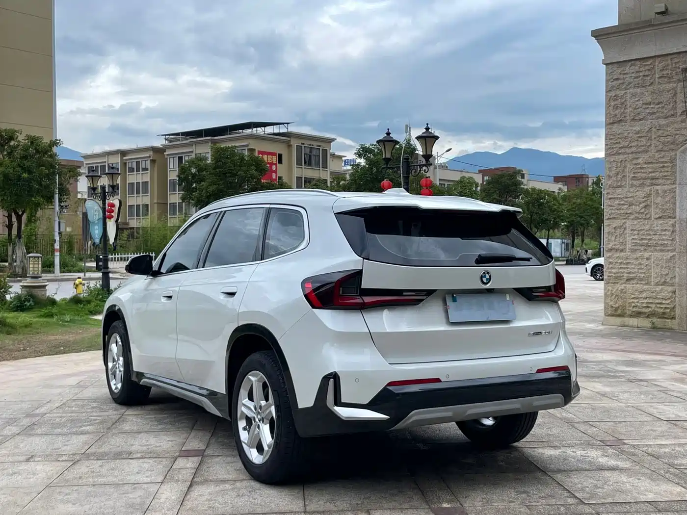 BMW X1 2024 2023 sDrive20Li X Design Package