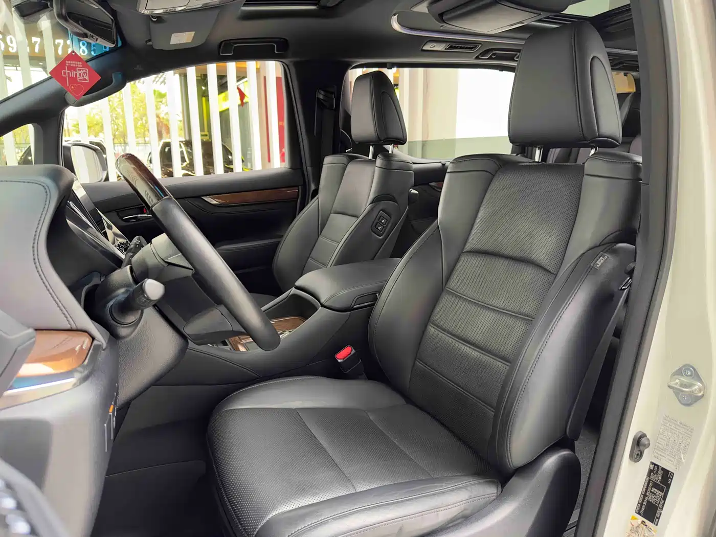 Toyota Alphard 2015 3.5L Premium Edition фото 7