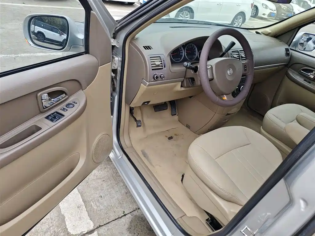 Buick GL8 2014 2.4L Classic Edition фото 16