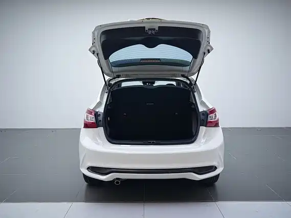 Nissan Tiida 2024 2024 1.6L CVT Smart Drive Edition