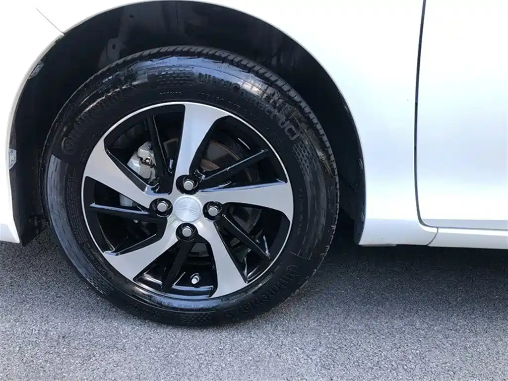 Toyota YARiS L Zhi Xuan 2016 Facelift 1.5E CVT Charming Edition фото 14