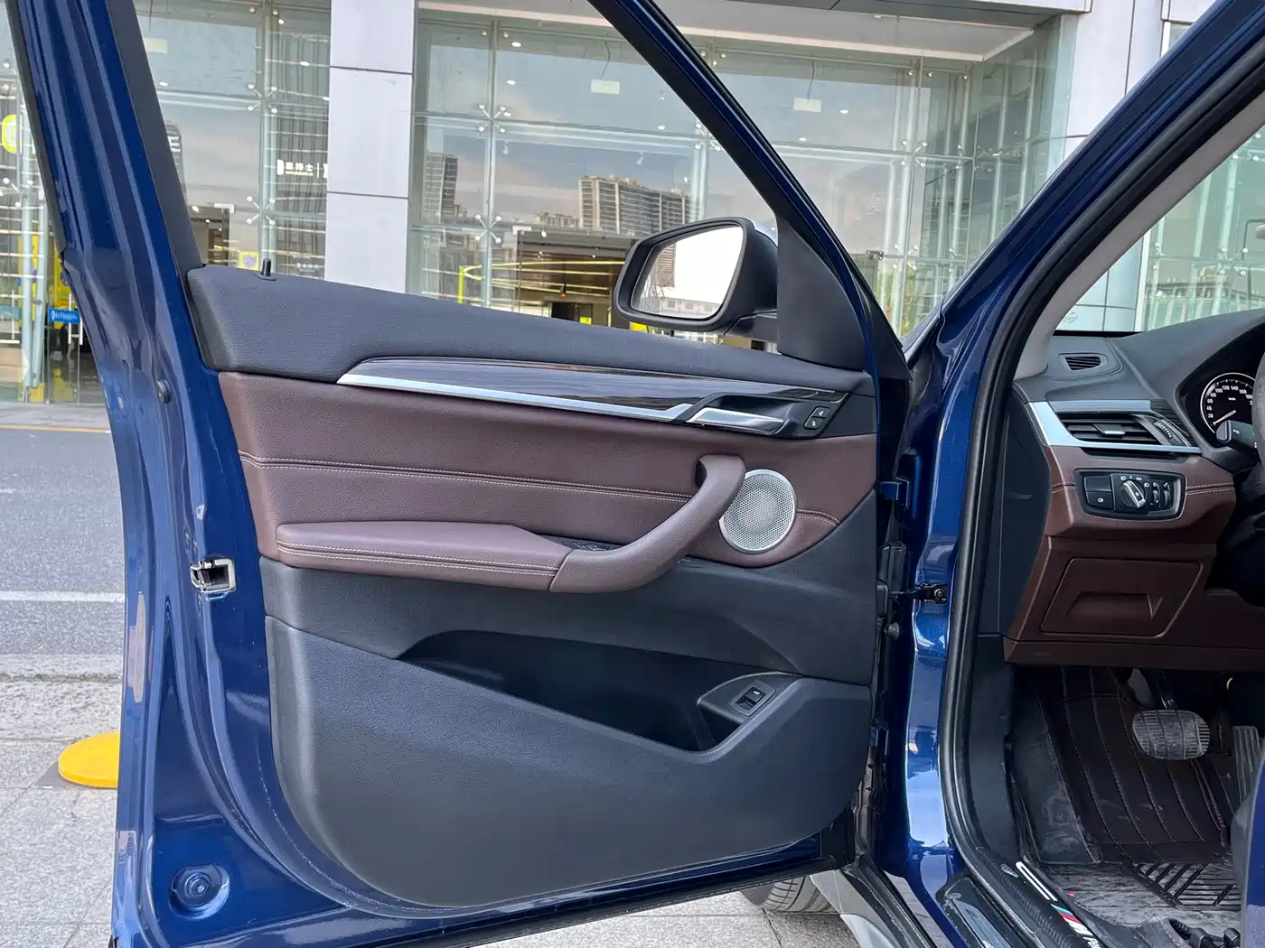 BMW X1 2021 xDrive25Li Exclusive фото 17